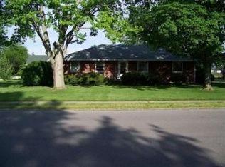 934 Ormsby Dr, Xenia, OH 45385