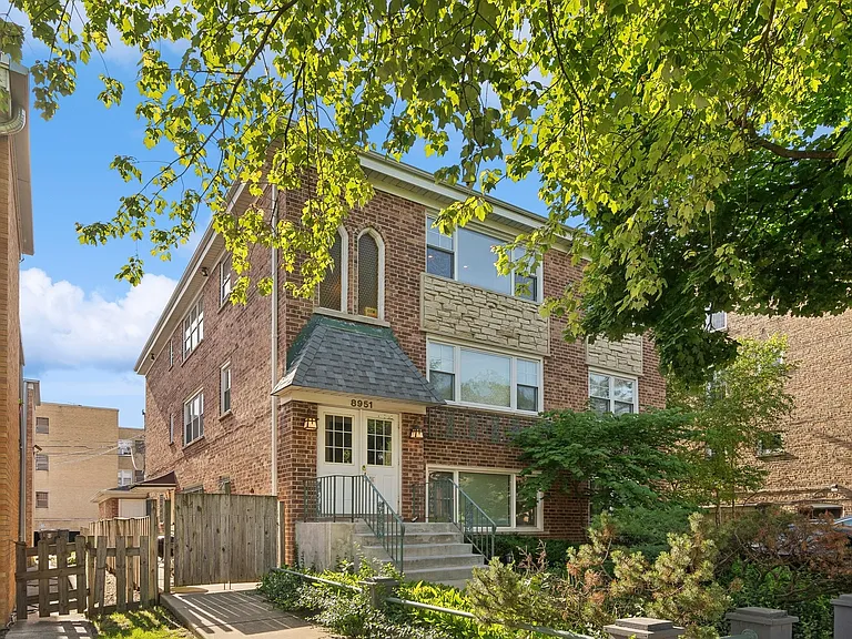 8951 Skokie Blvd #3 — Photo 1