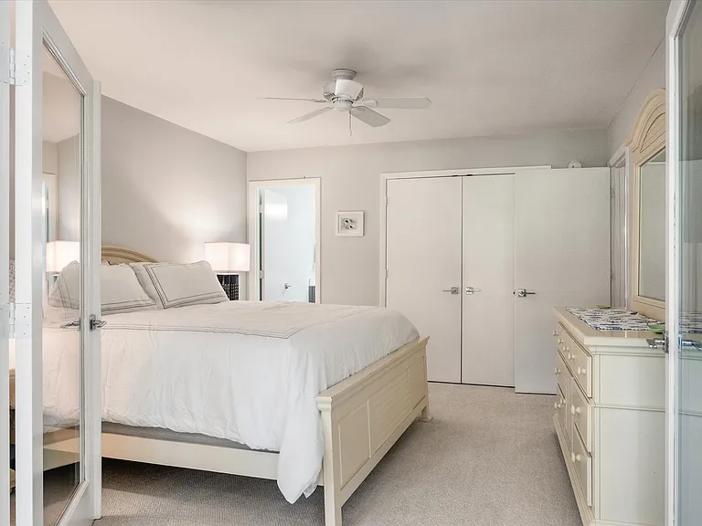 1136 Summerwind Ln — Photo 27