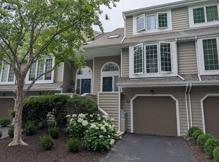 39 Cabot Ct, Wayne, PA 19087