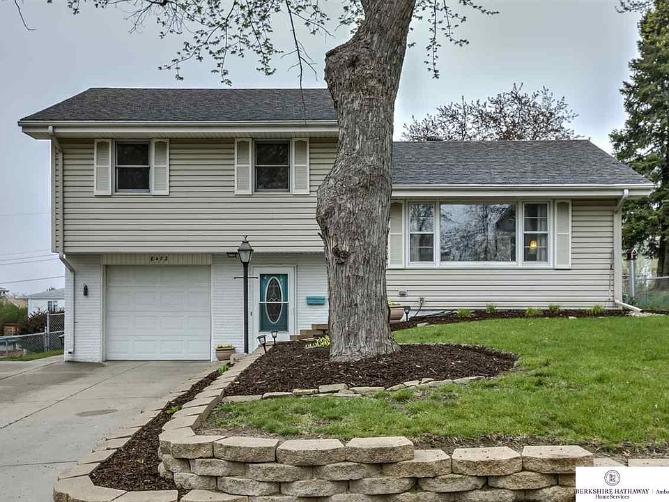 1st image of 8472 Lakeview Dr