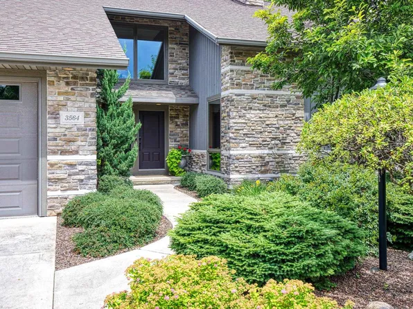 3564 W Grand Meadows Dr, Appleton, WI 54914