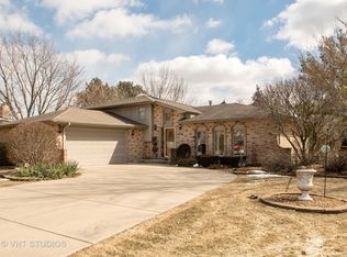 804 Grumman Ct, New Lenox, IL 60451