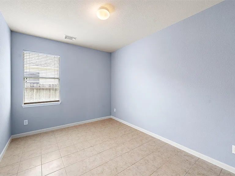 10010 Deer Track Ct — Photo 9
