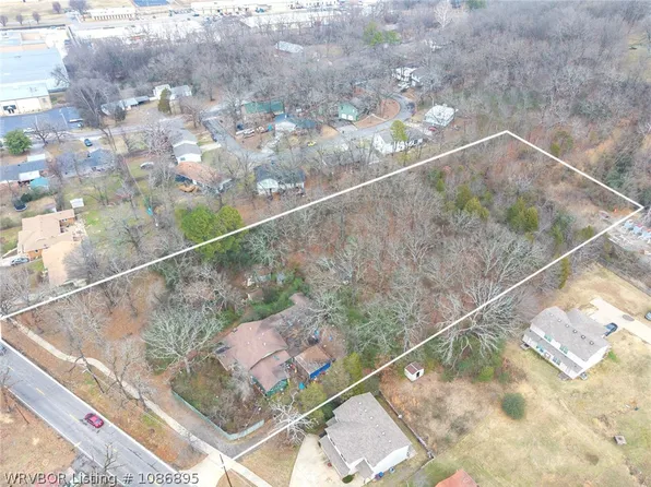 3821 Old Jenny Lind Rd, Fort Smith, AR 72901