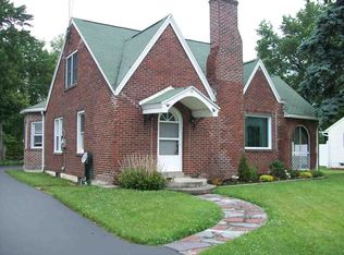 10 Hudson River Rd, Waterford, NY 12188