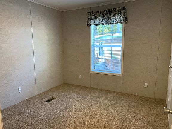 5th image of 2618 Rebecca Ln #6