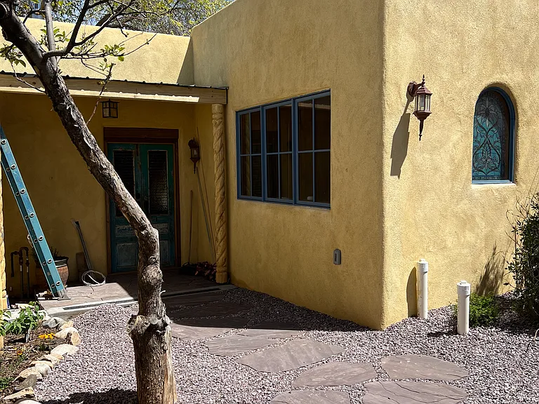 211 E Houghton St #A — Photo 3