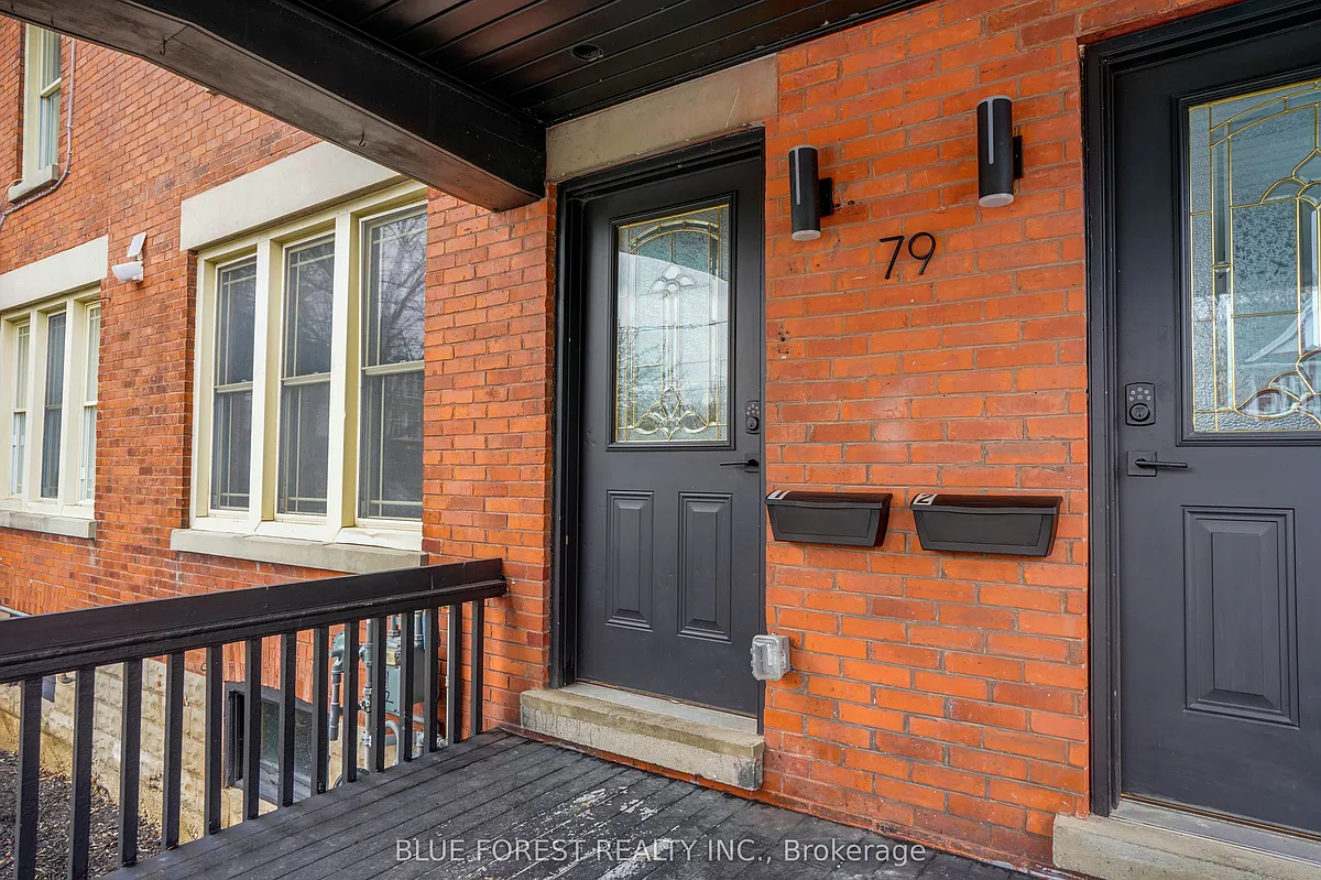 Building Photo - 79 Cartwright St #1