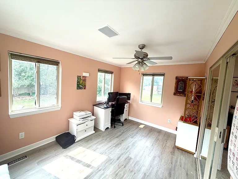 24605 Millcreek Dr — Photo 8
