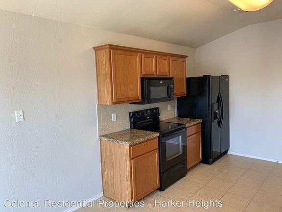 4th image of 6211 Blayney Dr