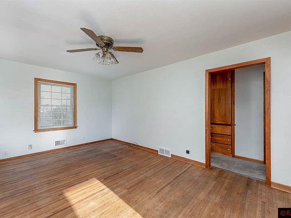 5th image of 731 E Prince St