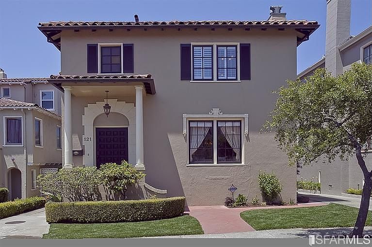 1st image of 121 Westgate Dr
