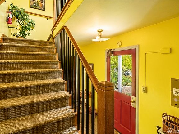 2nd image of 7866 Green Lake Dr N APT 3