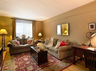 310 W 55th St APT 2J, New York, NY