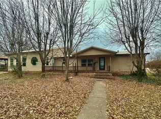 400 S 3rd St, Tecumseh, OK 74873
