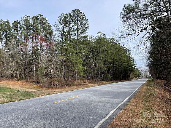 4th image of 3201 Us Highway 221a