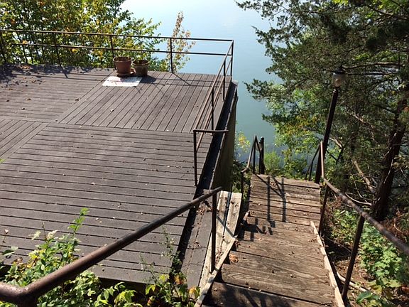 2nd image of 25376 Cedar Ln