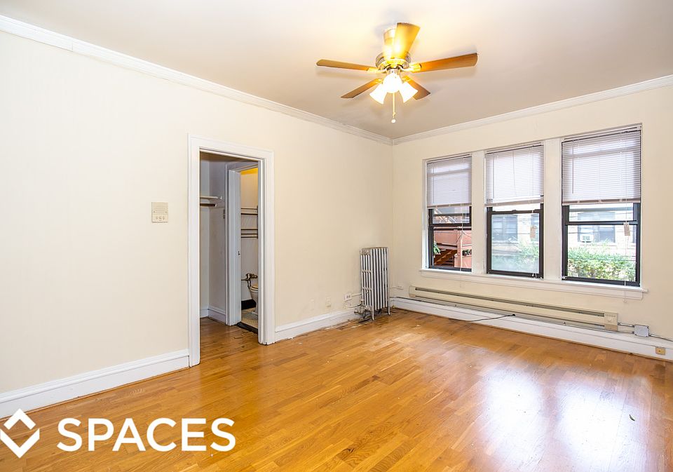 1st image of 4631 N Paulina St #_209