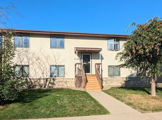 1160 S 12th St, Marion, IA 52302