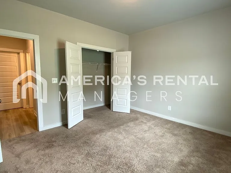 270 Buckhorn Cir — Photo 17