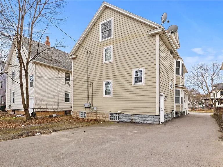 220 Cedarwood Ter #220 — Photo 16