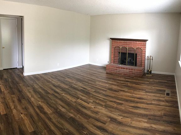 2nd image of 2731 Matheson Way