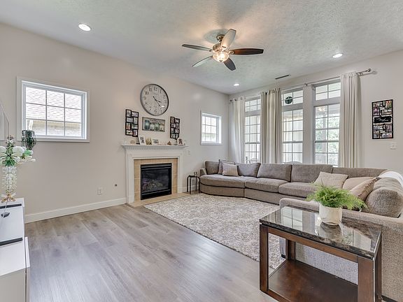 4th image of 6258 Royal Alley Pl