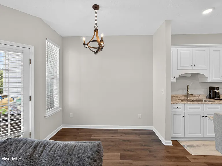 107 Willow Run — Photo 10