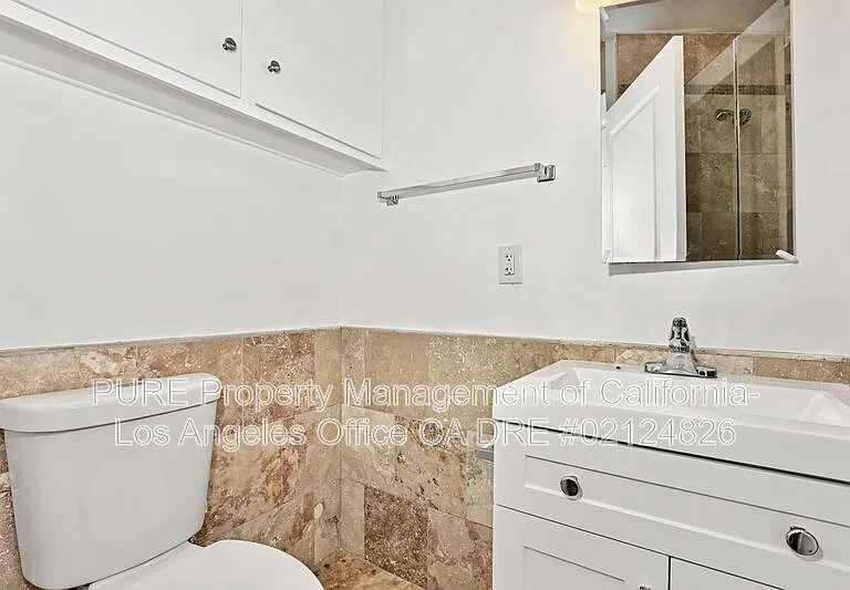 1527 Harvard St #3 — Photo 14