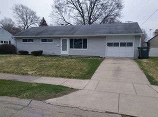1202 Byron Dr, South Bend, IN