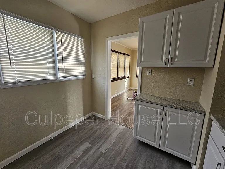 1046 Slater St — Photo 6