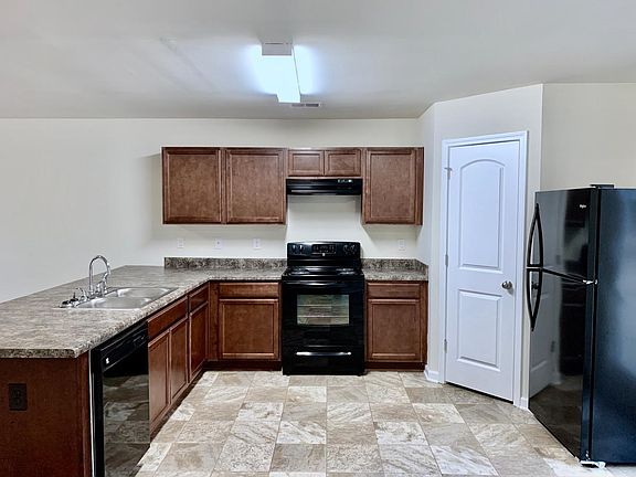 3rd image of 1027 Serene Lake Dr