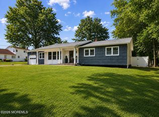 15 Guest Drive, Morganville, NJ 07751