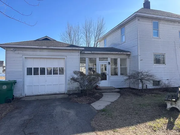 445 Chicopee St, Chicopee, MA 01013