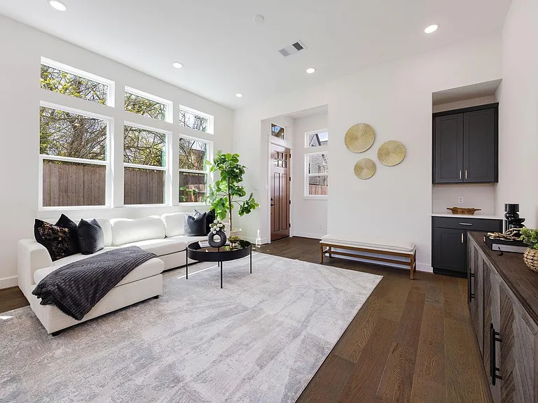 9311 Montridge Dr — Photo 13