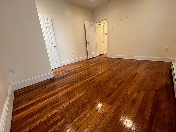 2nd image of 75 Park Dr #11