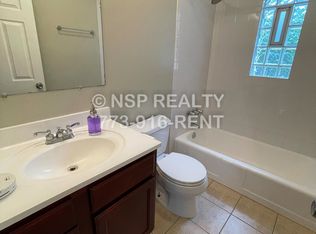 1175 Deerfield Rd, Deerfield, IL 60015