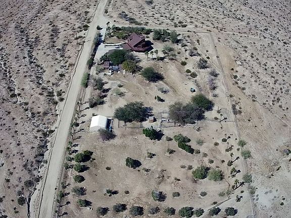 4th image of 72700 20th Ave