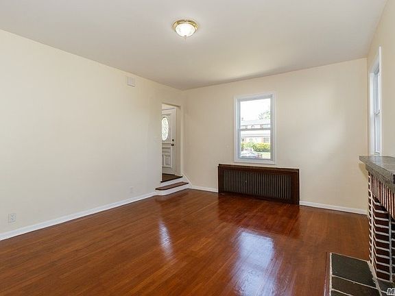 4th image of 239 Anchor Way