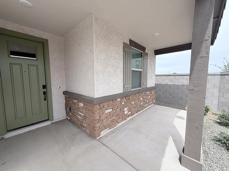 24172 W Raymond St — Photo 6