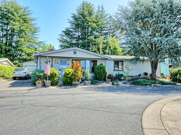 1848 Tamarac Ln, Grants Pass, OR 97527