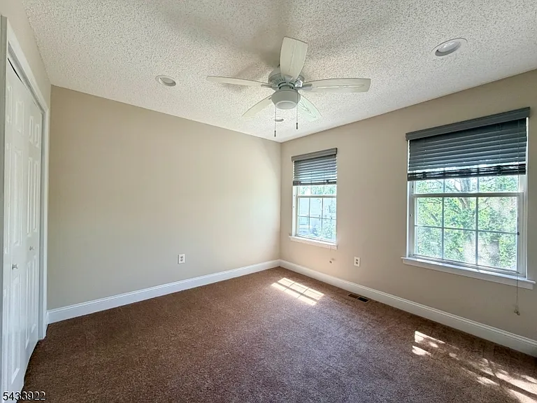 196 Sapphire Ln — Photo 19
