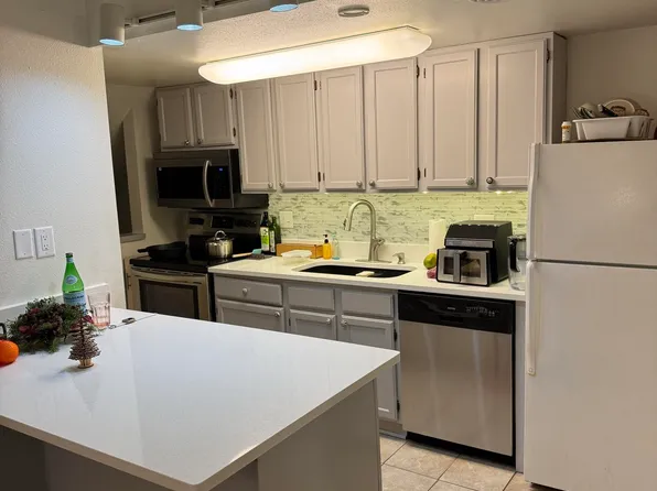 531 Donofrio Dr, Madison, WI