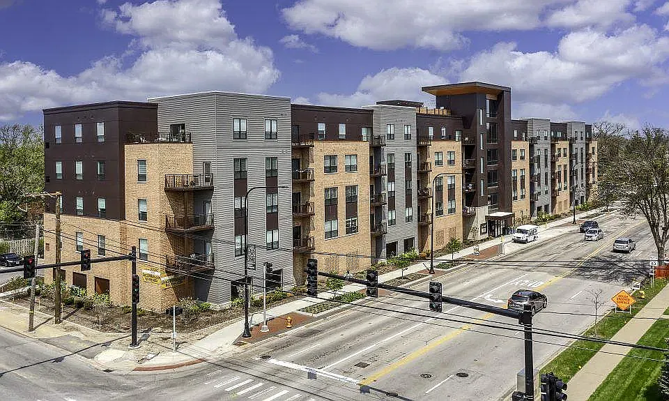 10 North Main