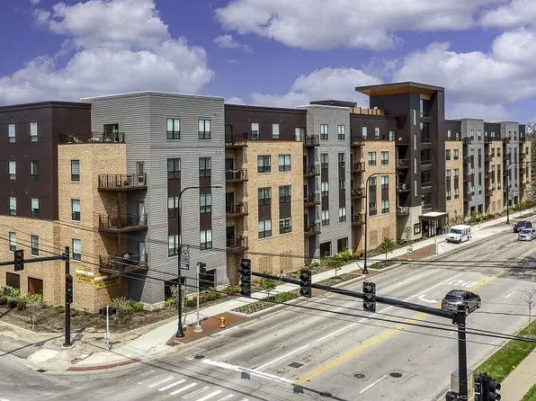 10 North Main, 10 N Main St #326, Mount Prospect, IL 60056