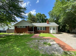 1221 Stockton Rd, Kinston, NC 28504