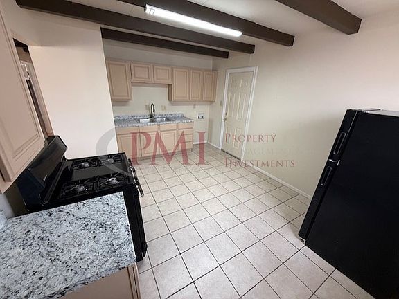 5th image of 2356 E Idaho Ave