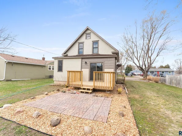 3408 N 7th Ave, Sioux Falls, SD 57104