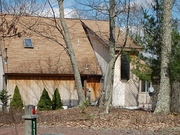 3rd image of 113 Overlook Ct